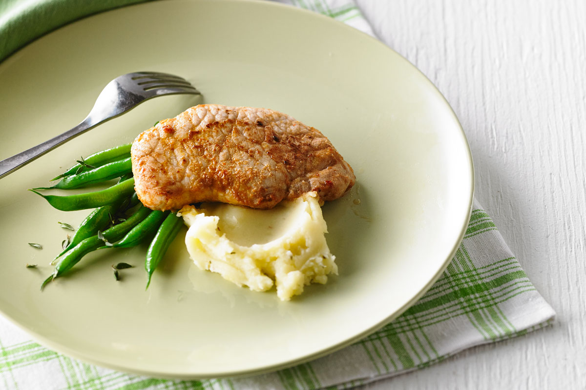 Harissa Pork Chop with Double-Boiled Potatoes and Green Beans - My Spice it up!